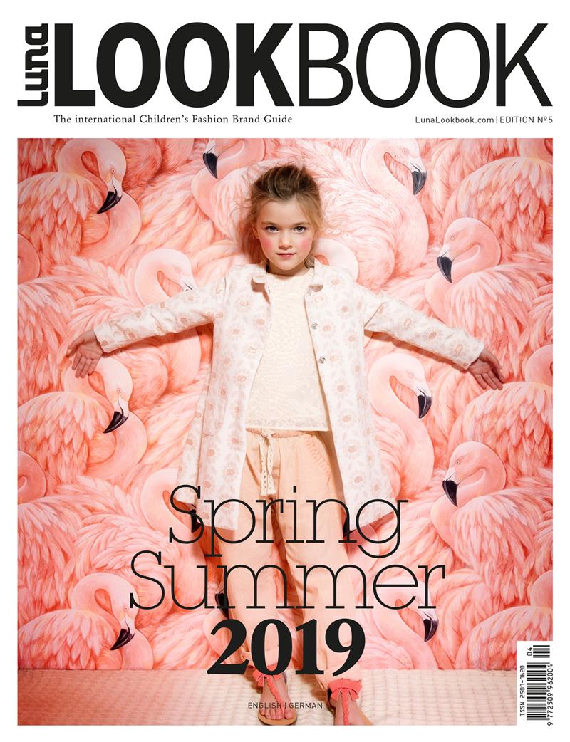 Luna LookBook Magazine